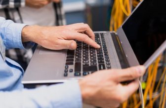 mita-tarkoittaa-avoin-verkko-valokuidussa